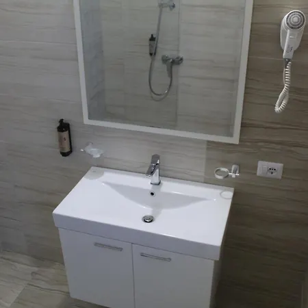 فندق Agel ساراندا