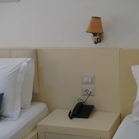 Hotell Agel Sarandë