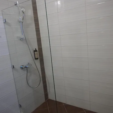 Hotell Agel Sarandë