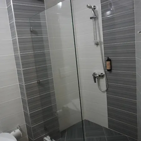 Agel ساراندا